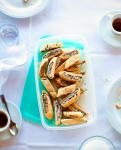 Italian Biscuits with Fig and Cocoa Jam biscotti Con Marmellata Di Fichi E Cacao Appetizer