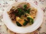 American Onepot Chicken Broccoli in White Wine Sauce Appetizer