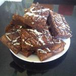 American Brownies with Threads of Chocolate Dessert