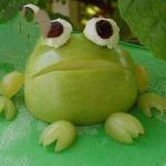 American Apple frog for Children Appetizer