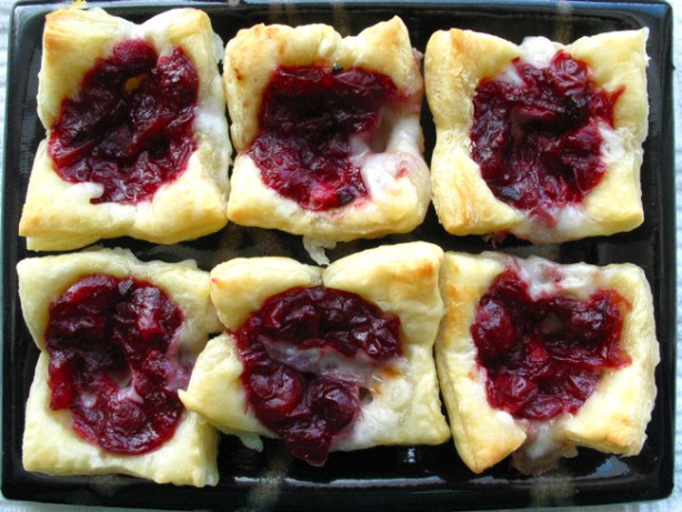 American Cranberry Brie Bites Dessert