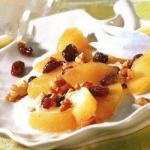 Flambeadas Apples with Raisins and Nuts recipe