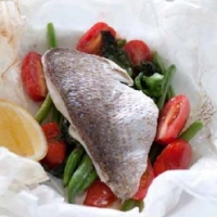 Polish Snapper Parcels with Green Beans and Tomatoes Dinner