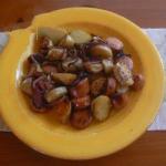 American Potatoes and Andouille Sausage Roasted with Red Onion Appetizer