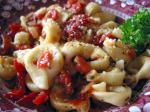 Mikeys Cheese Tortellini With Roasted Red Pepper Sauce recipe