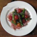 Green Asparagus Salad with Tomatoes and Parma Ham recipe
