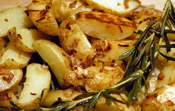 American Rosemary Roasted Potatoes 2 Appetizer