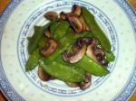 Chinese Pea Pods with Fresh Mushrooms Appetizer