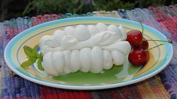 American Cream Meringues Appetizer