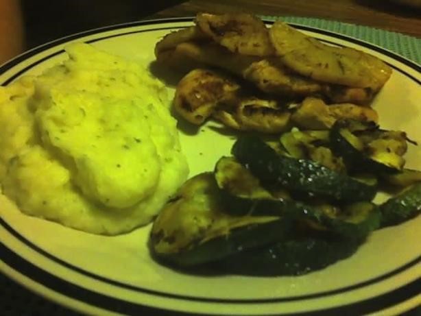 American Spicy Chicken With Grilled Pineapple Dinner