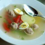 American Soup with Meatballs and Peppers Appetizer