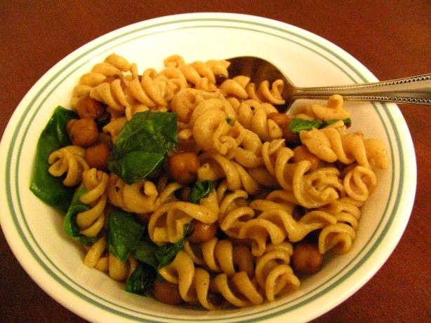 American Fusilli with Garbanzo Beans Dinner