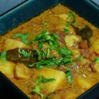 Indian Dahi Potato Curry Appetizer