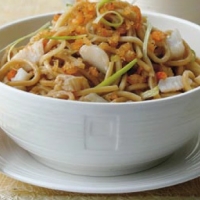 Chinese Dry-braised Yi Noodles Dinner
