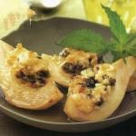 Glazurowane Ginger Pears Stuffed with Ricotta Cheese and Raisins recipe