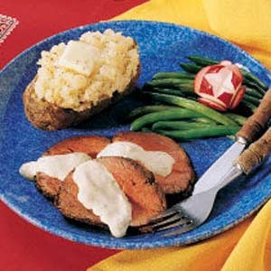 Australian Tenderloin with Creamy Garlic Sauce Dinner