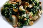 British Spinach With Mushrooms and Bread Recipe Appetizer