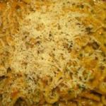 American Pasta Sauce of Pepper and Goat Cheese Dinner