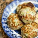 Turkish Hamburgers from Turkey Escalope with Courgettes Appetizer