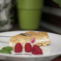 American Couscous Cheese Cake with a Raspberry Basilfilling Dessert