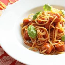 Canadian Spaghetti with Sausages and to the Sauce Marinara Dinner