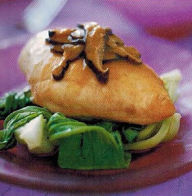 Steamed Chicken Breast With Asian Gr Eens And Soy Mushroom Sauce recipe