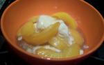 American Sauteed Peaches with Vanilla Ice Cream Dessert