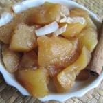 American Composed of Apples with Cinnamon and Coconut Dessert
