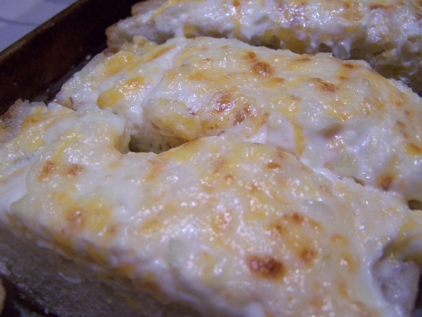 American Garlic Bread with Mayo  Cheddar Appetizer