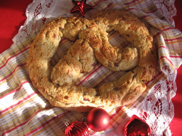 Italian Cheddar Cheese Pretzel Bread Appetizer