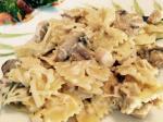 Italian Bow Ties With Chicken and Asiago Cheese Sauce Appetizer