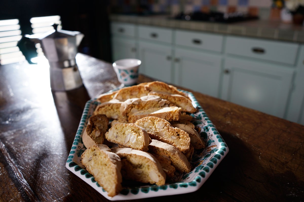 Italian Almond and Lemon Biscotti tozzetti Appetizer