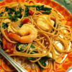 American Spaghetti with White Wine and Seafood Alcohol