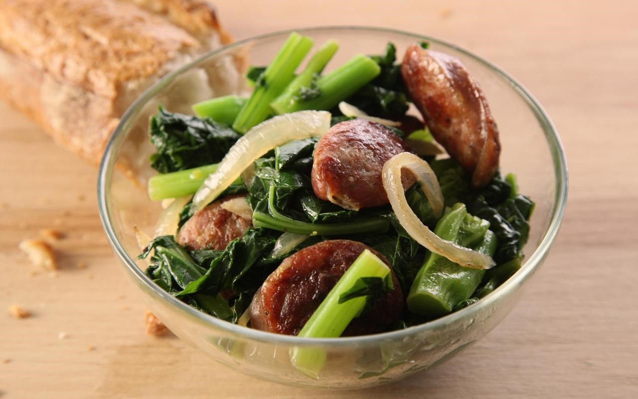 Italian Sauteed Bratwurst with Broccoli Rabe Recipe Appetizer