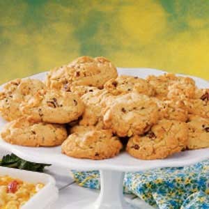 American White Chocolate Chip Hazelnut Cookies Dessert