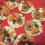 American Cracker with Smoked Salmon Dinner