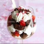 American Trifle Strawberries and Brownies Soup