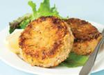 American Easy Herbed Salmon Cakes Appetizer