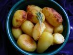 American Browned Potatoes With Roast Dinner