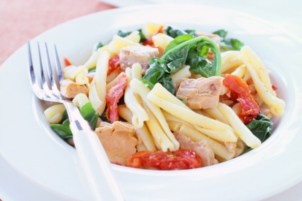 Australian Tuna Semidried Tomatoes And Rocket Pasta Recipe Appetizer