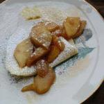 American Pancakes with Caramelized Apples Appetizer