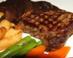 American Pepper Steak With Portwine Mushroom Sauce Dinner