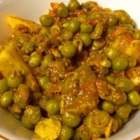 Indian Peas and Potato Curry 1 Appetizer