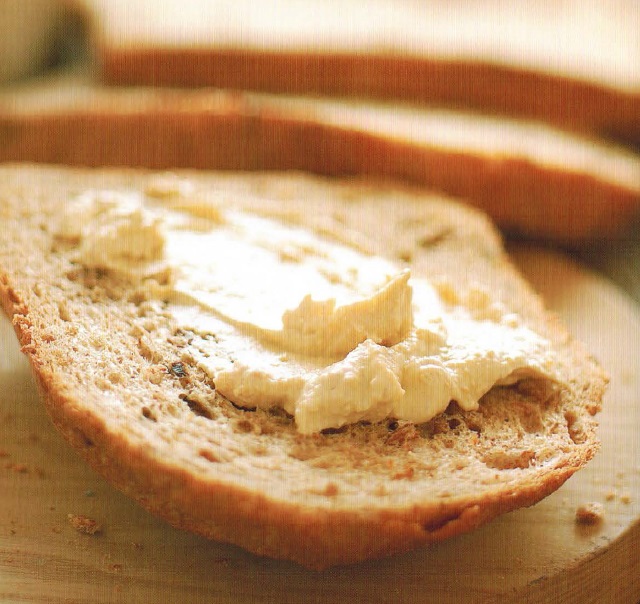 British Malted Grain Loaf Appetizer