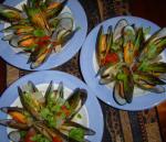 Australian Mussels Cooked in Lager Appetizer