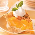 American Streusel Peach Pie Dessert