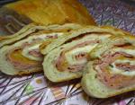 American Ham and Cheddar Loaf Appetizer