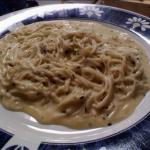 American Easy Simple Cheap Cheese Sauce Pasta Dinner
