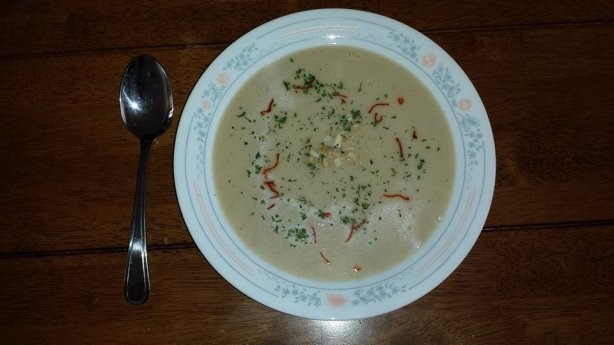 American Sherried Onion and Almond Soup With Saffron Appetizer