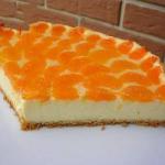 Australian Schmand Cake with Mandarins and Custard Dessert